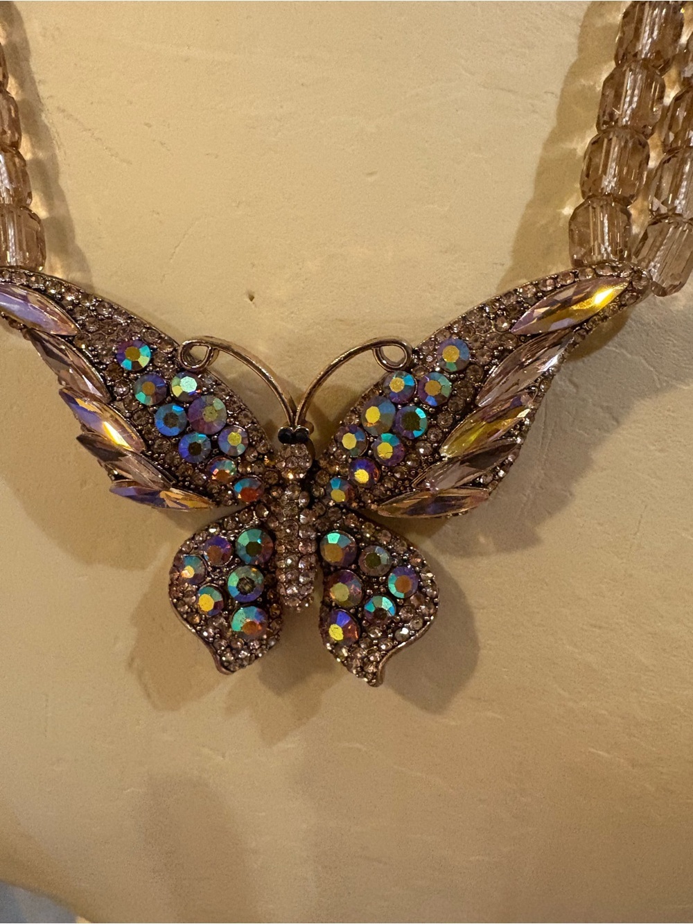 eye candy Taupe Beaded Necklace with Iridescent Butterfly Pendant - Picture 2 of 6
